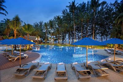 La piscine du Manathai Resort Khao Lak