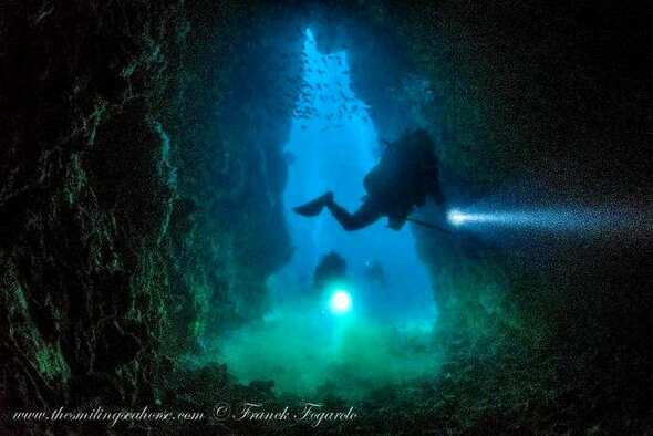 Grotte sous-marine, archipel Mergui